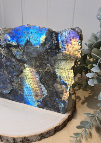 Labradorite brute du Madagascar