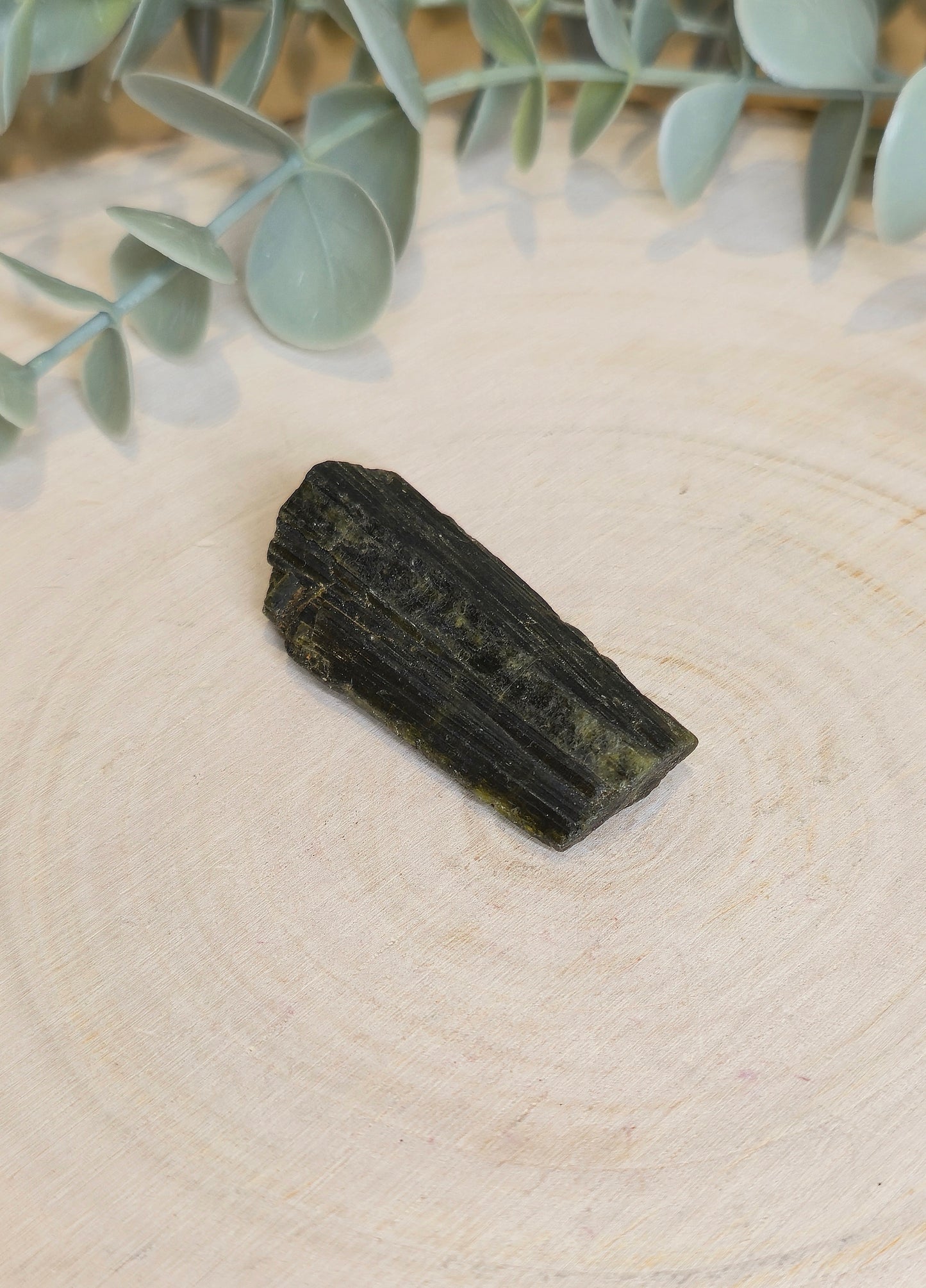 Tourmaline verte brute