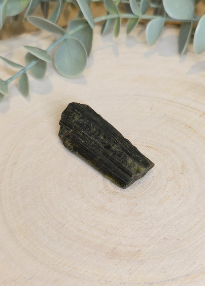 Tourmaline verte brute
