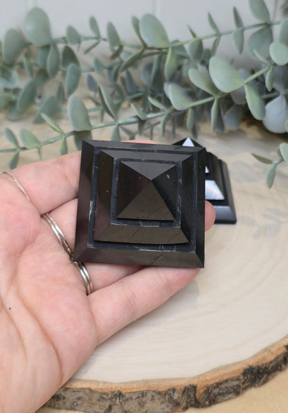 Pyramide Shungite