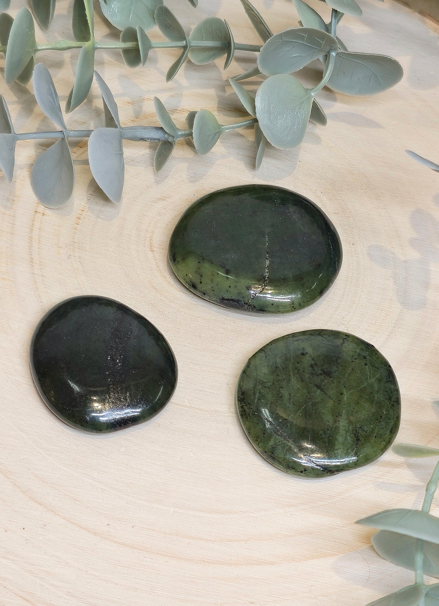 Pierre de paume mince Jade Néphrite