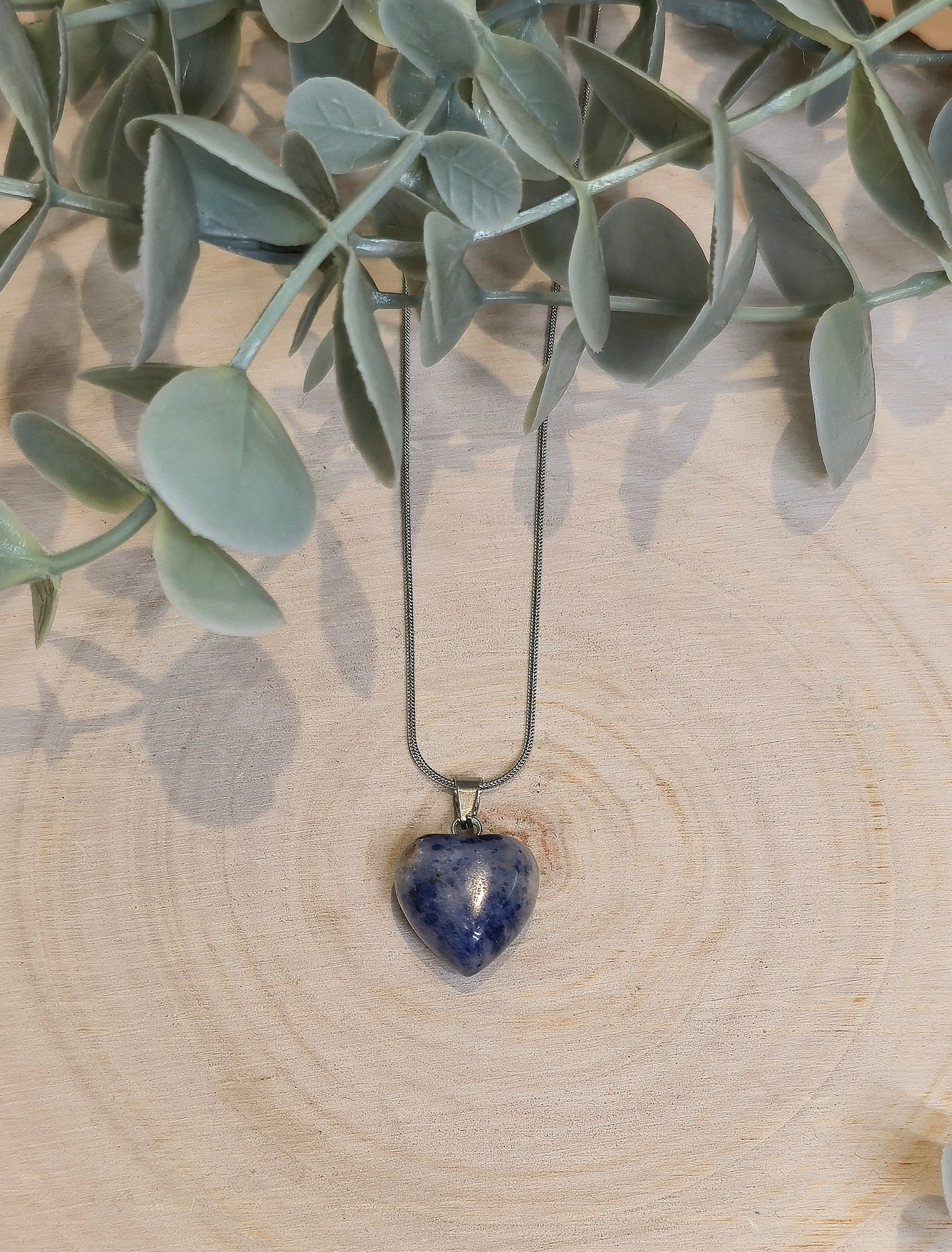 Collier en mini coeur en Sodalite