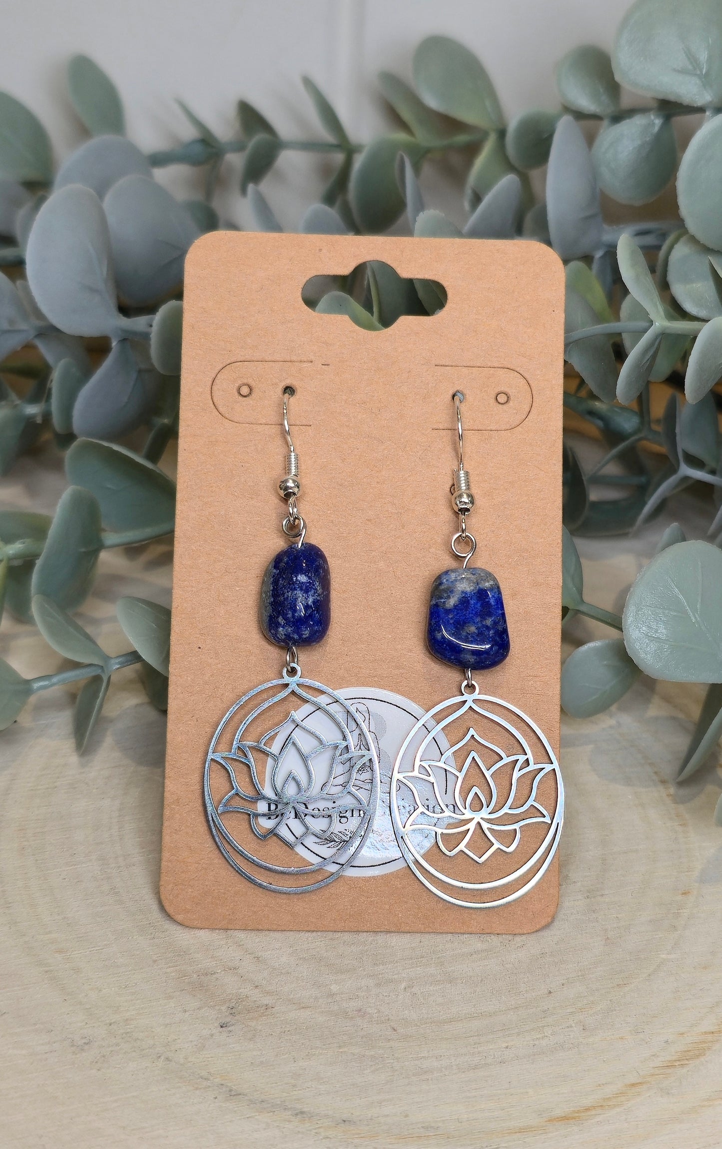 Boucles d’oreilles Lotus avec Lapis Lazuli