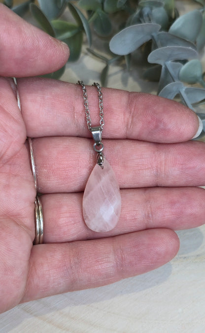Collier Quartz rose goutte