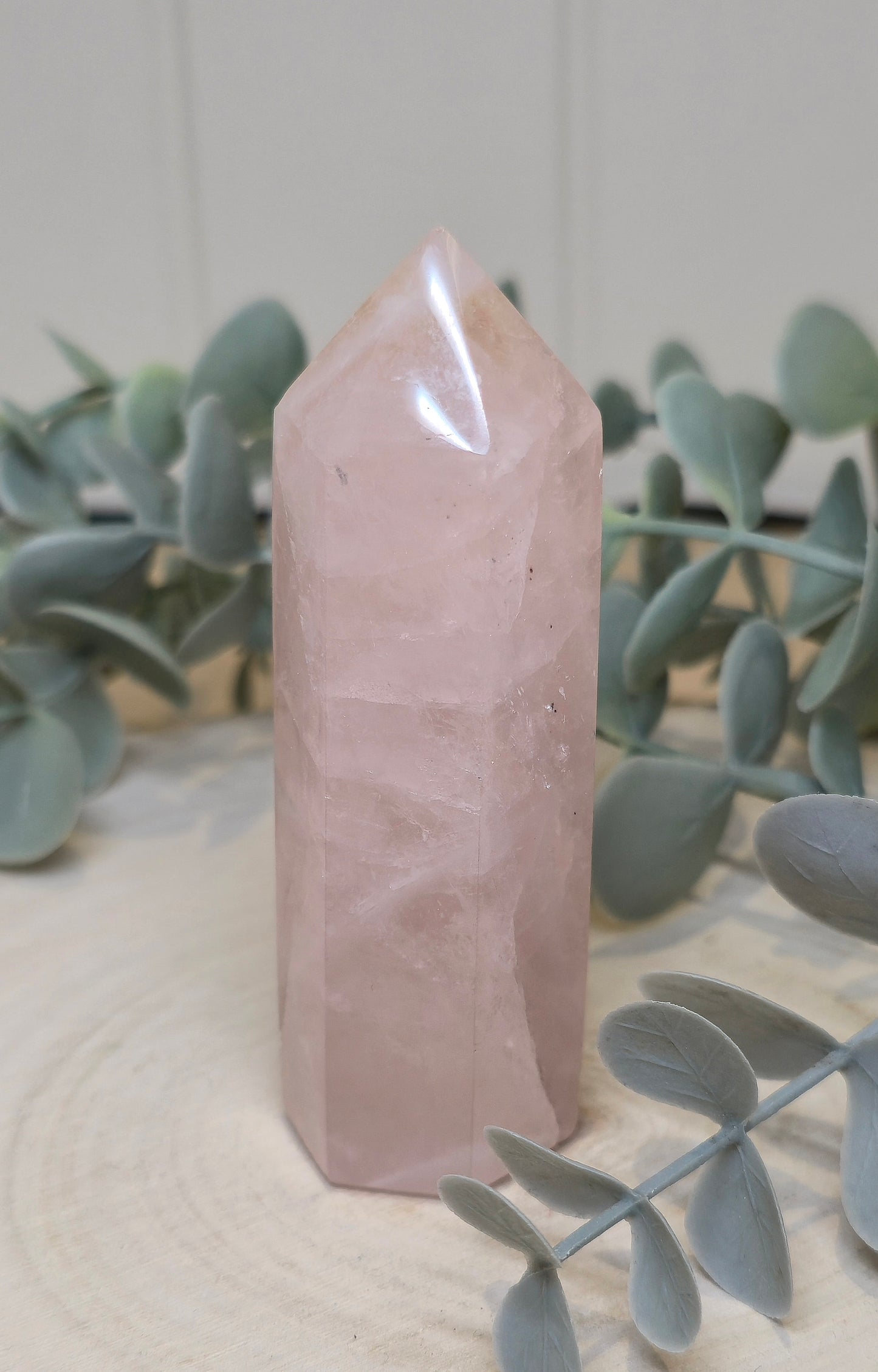 Pointe en Quartz rose de Madagascar