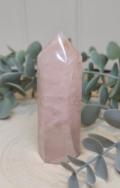 Pointe en Quartz rose de Madagascar