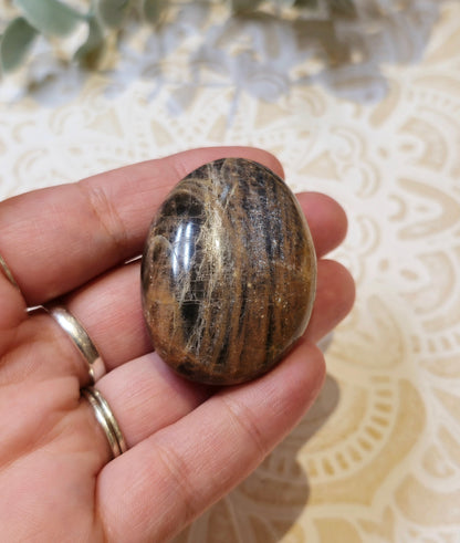 Pierre de paume en Pierre de lune noire