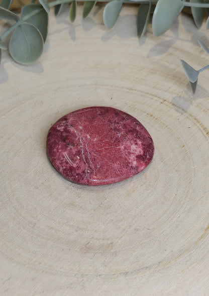 Pierre de paume en Thulite
