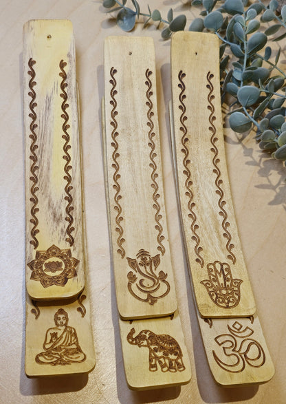 Encensoir en bois à motifs