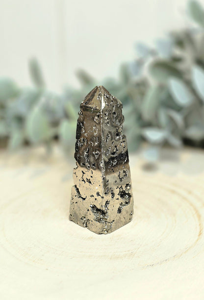 Pointe en Pyrite du Pérou