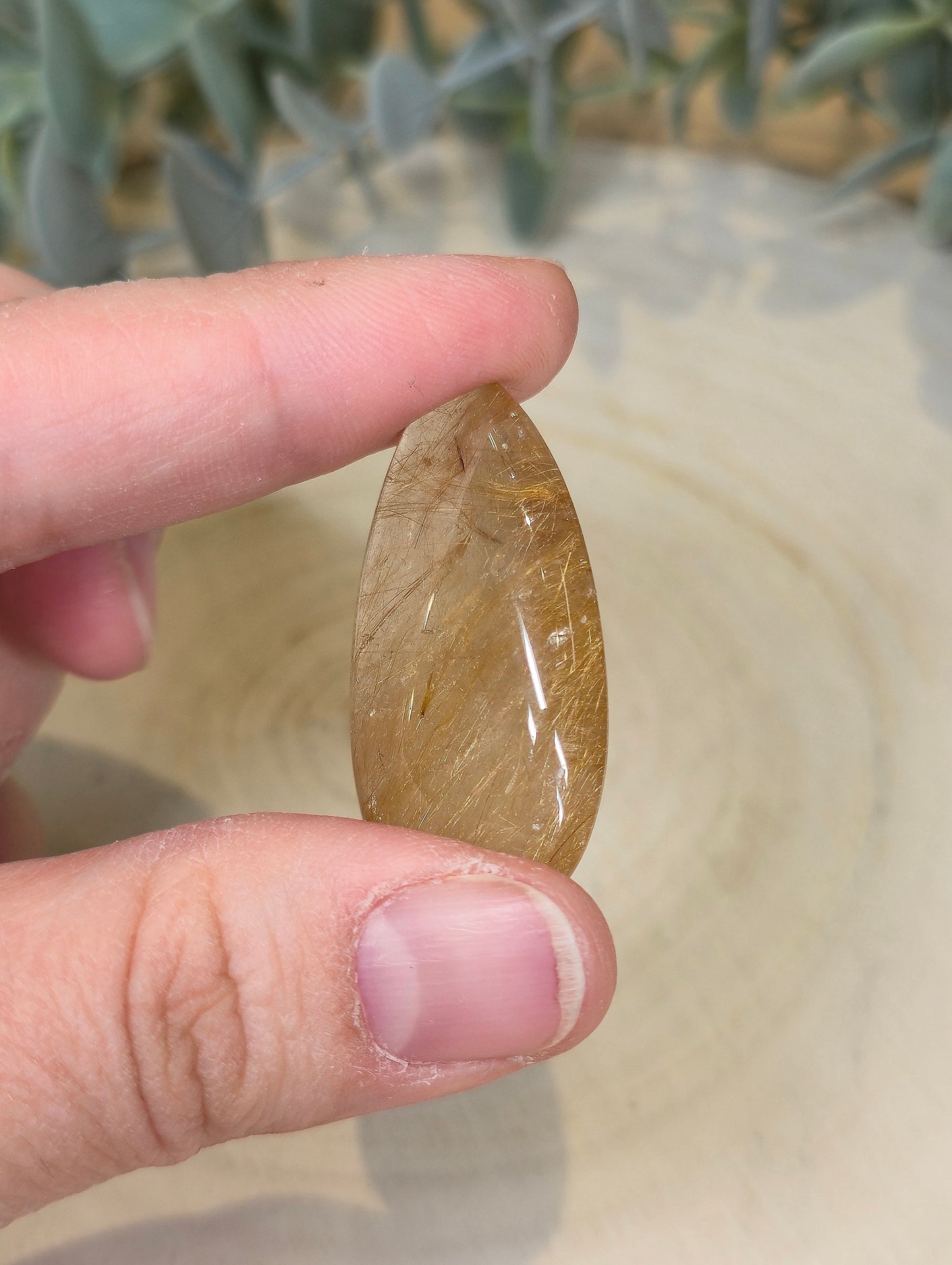 Quartz rutilé en goutte