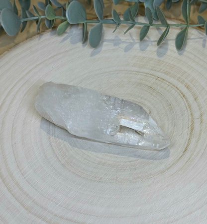 Pointe en Quartz clair brute de Madagascar