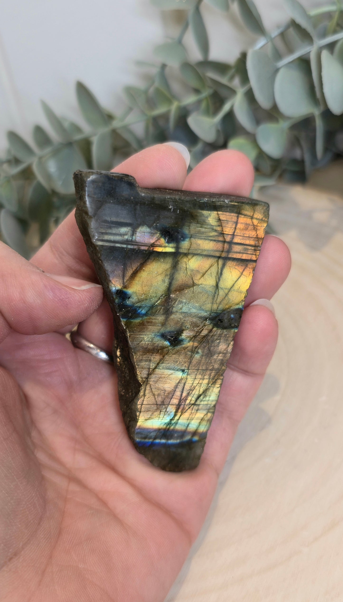 Labradorite brute
