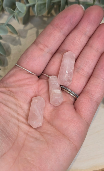 Petite Double Pointe en Quartz rose