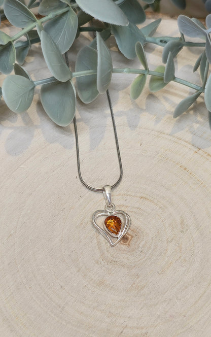 Collier Coeur Ambre baltique