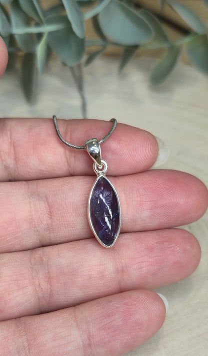 Collier Iolite