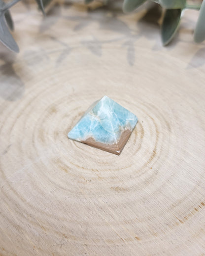 Pyramide Calcite des Caraïbes