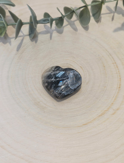 Coeur en Pierre de lune noire