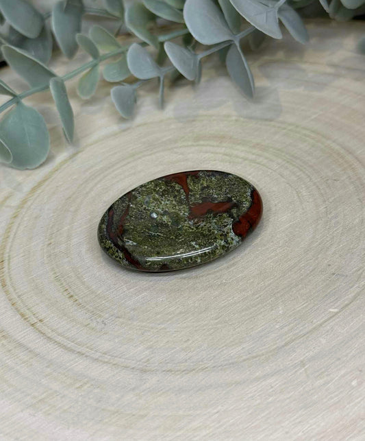 Jaspe Sang de dragon Worry stone