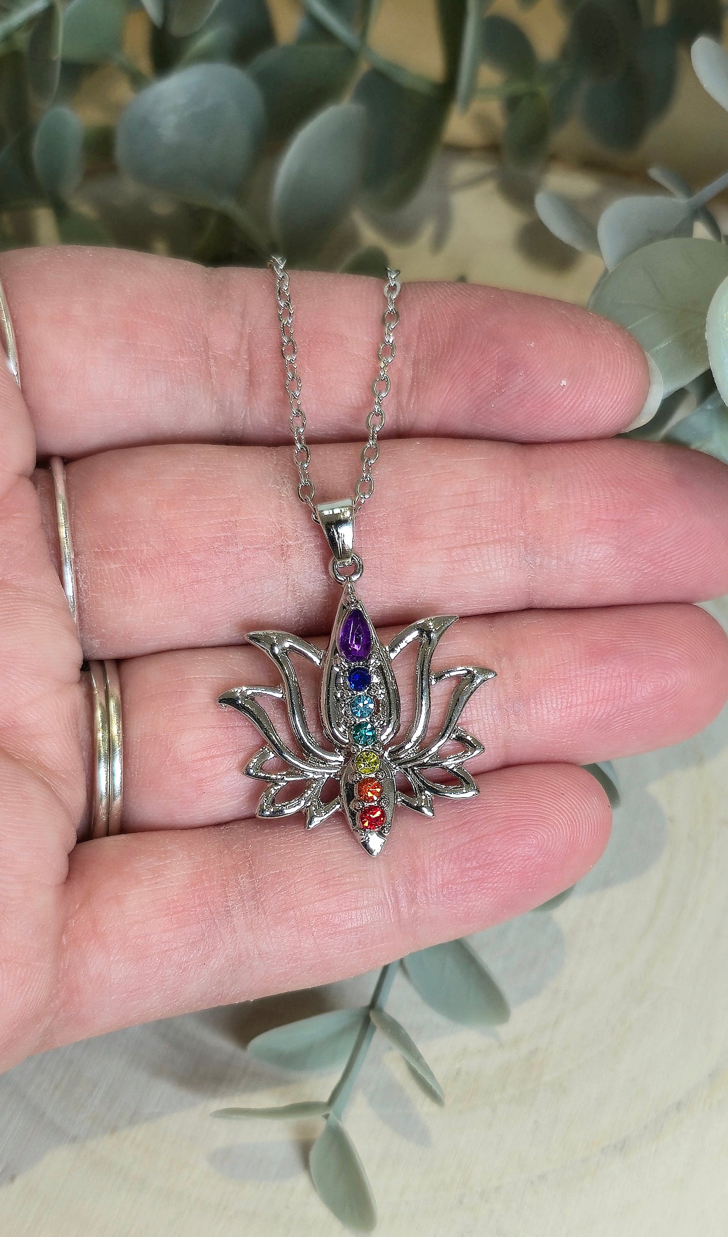 Collier Lotus chakras