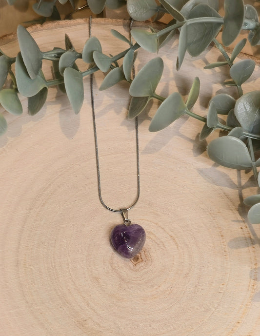 Collier en mini coeur en Améthyste