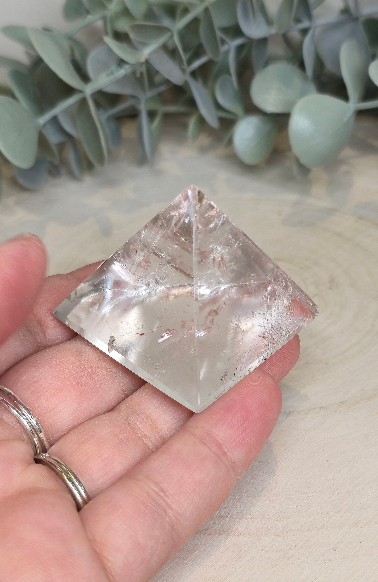 Pyramide Quartz clair (extra clair)