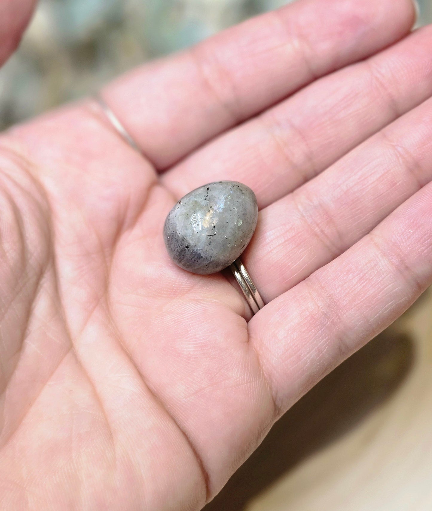 Oeuf en Labradorite