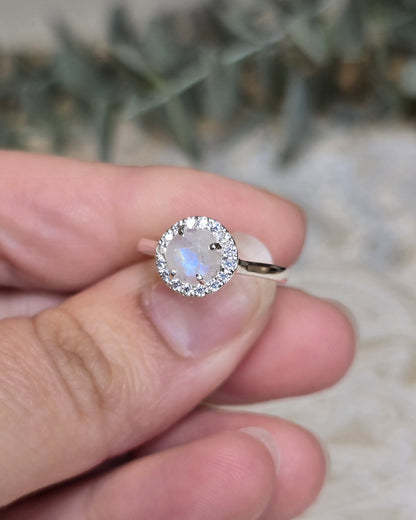 Bague Pierre de lune et Topaze blanche