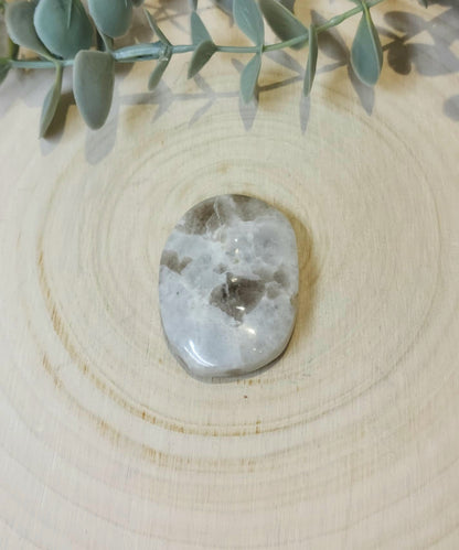 Pierre de lune paume