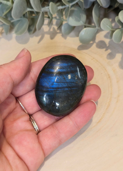 Pierre de paume en Labradorite