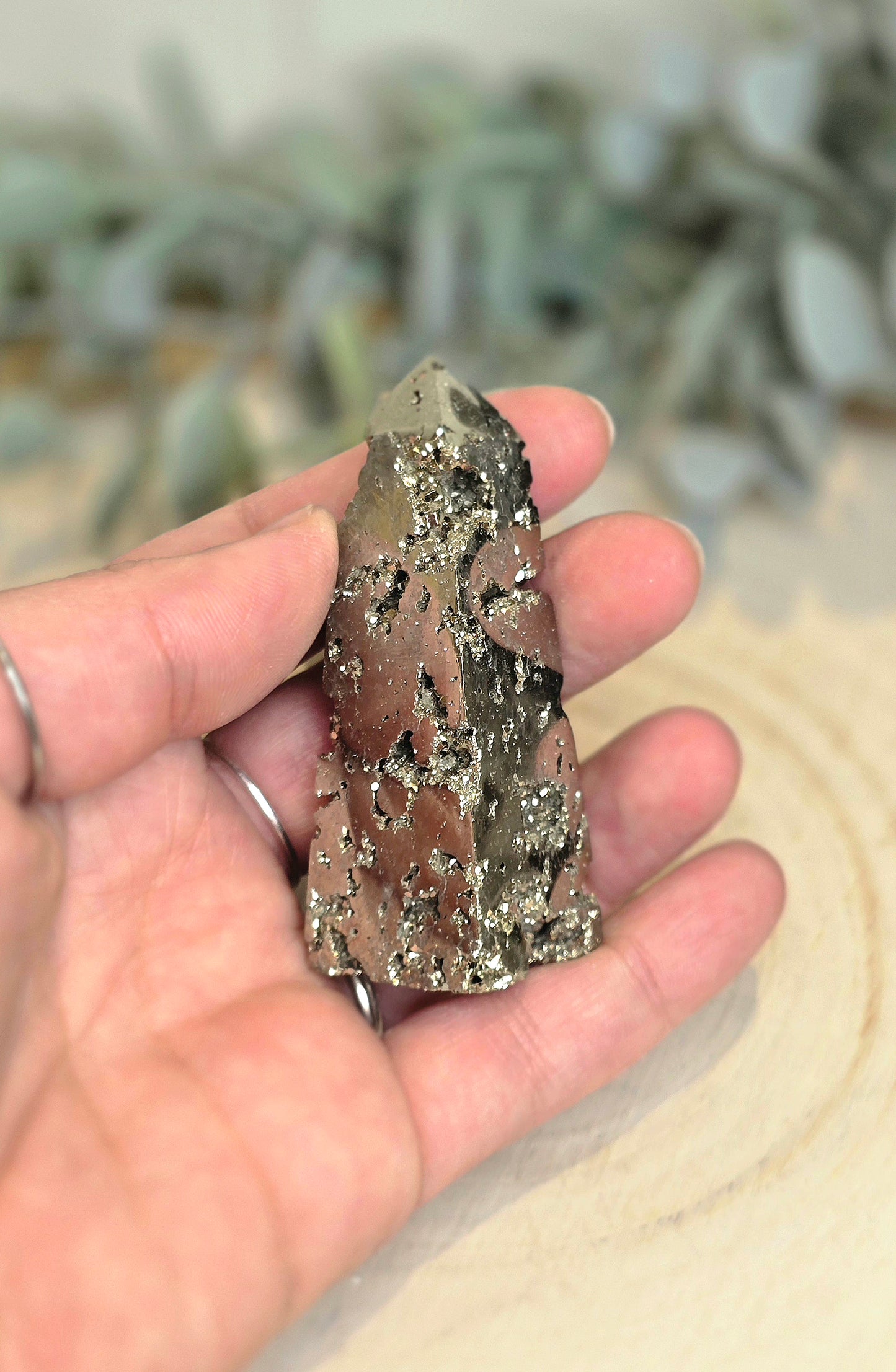 Pointe en Pyrite du Pérou