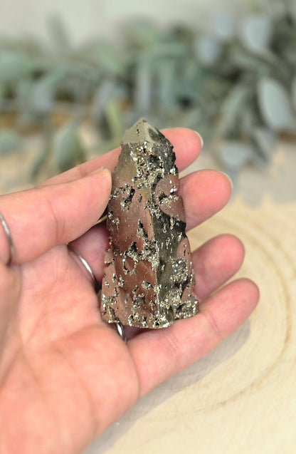 Pointe en Pyrite du Pérou