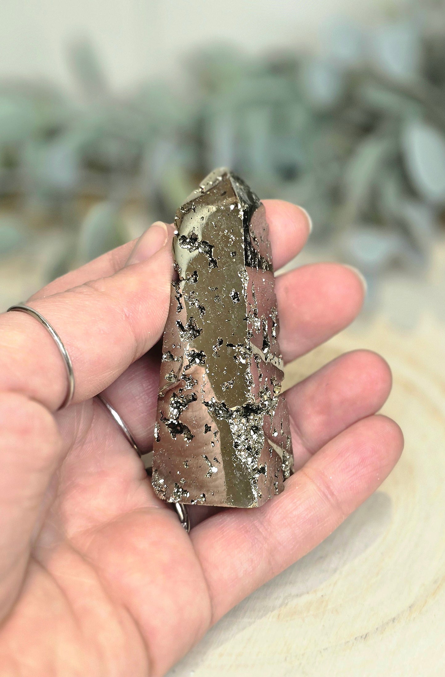 Pointe en Pyrite du Pérou