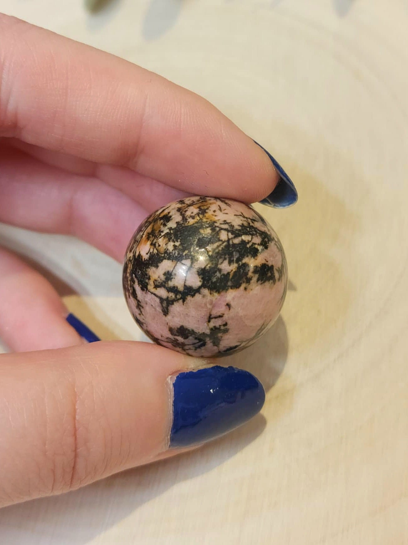 Sphère Rhodonite