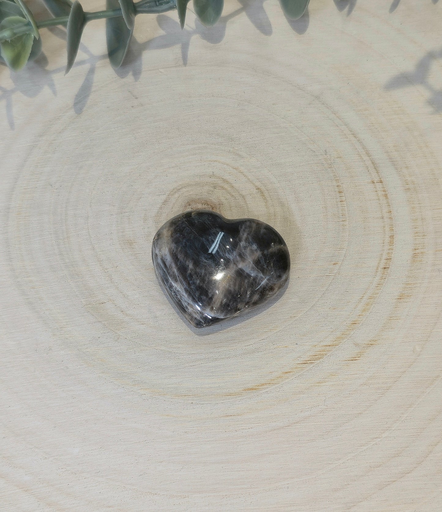 Coeur en Pierre de lune noire