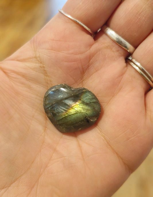 Coeur en Labradorite