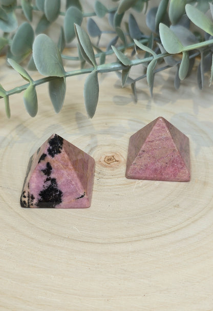 Pyramide Rhodonite