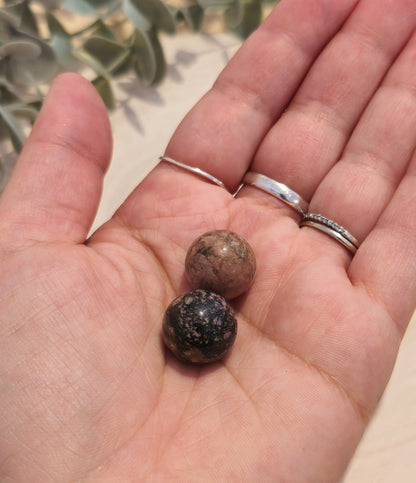 Sphère Rhodonite