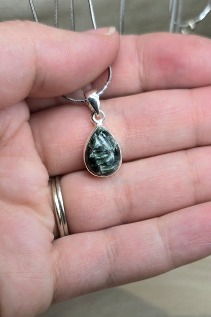 Collier Séraphinite