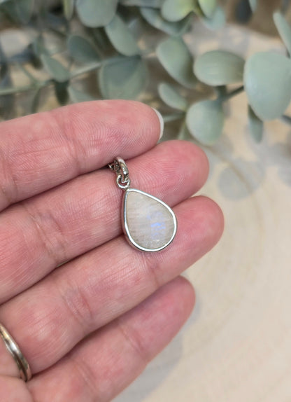 Collier Pierre de lune goutte