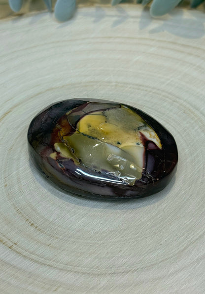 Pierre de paume en Jaspe Mookaïte