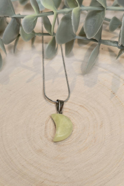 Collier en mini lune en Infinite