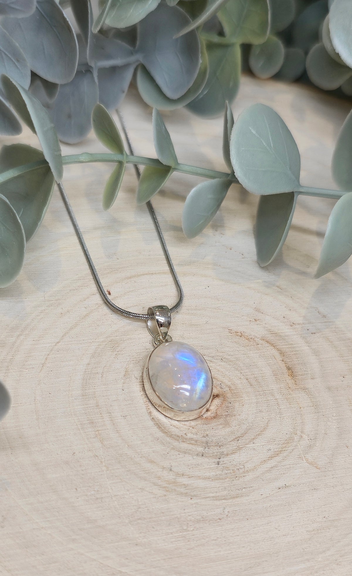 Collier Pierre de lune ovale