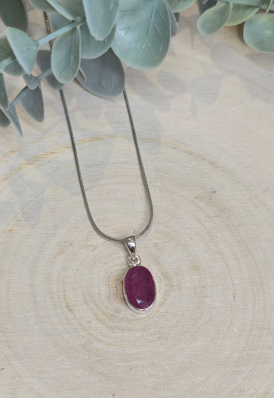 Collier Rubis facetté