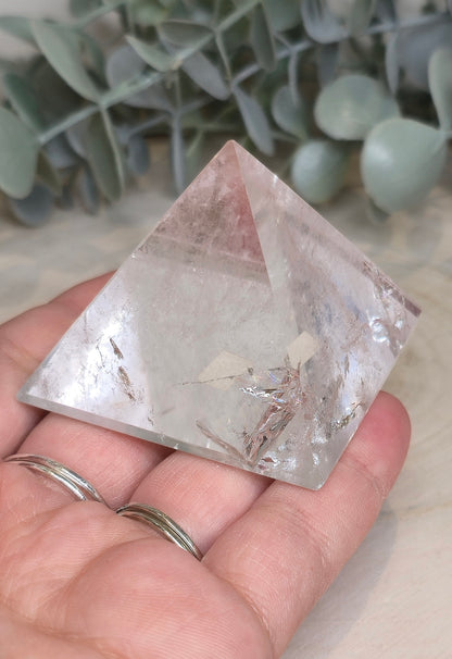 Pyramide Quartz clair (extra clair)
