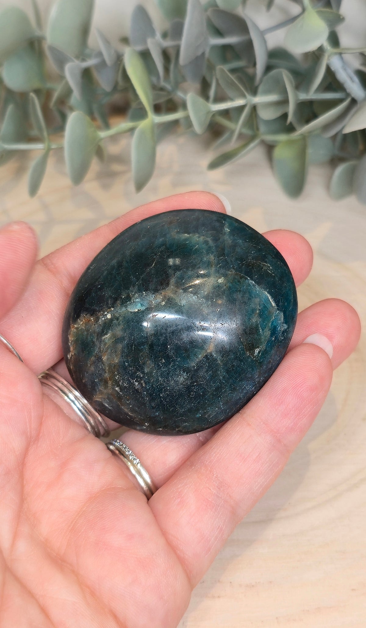 Pierre de paume en Apatite bleue