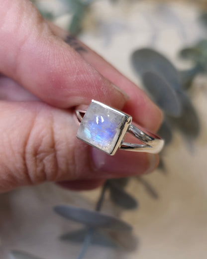 Bague Pierre de lune Arc-en-ciel