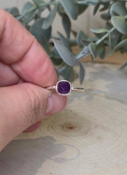 Bague carré Améthyste