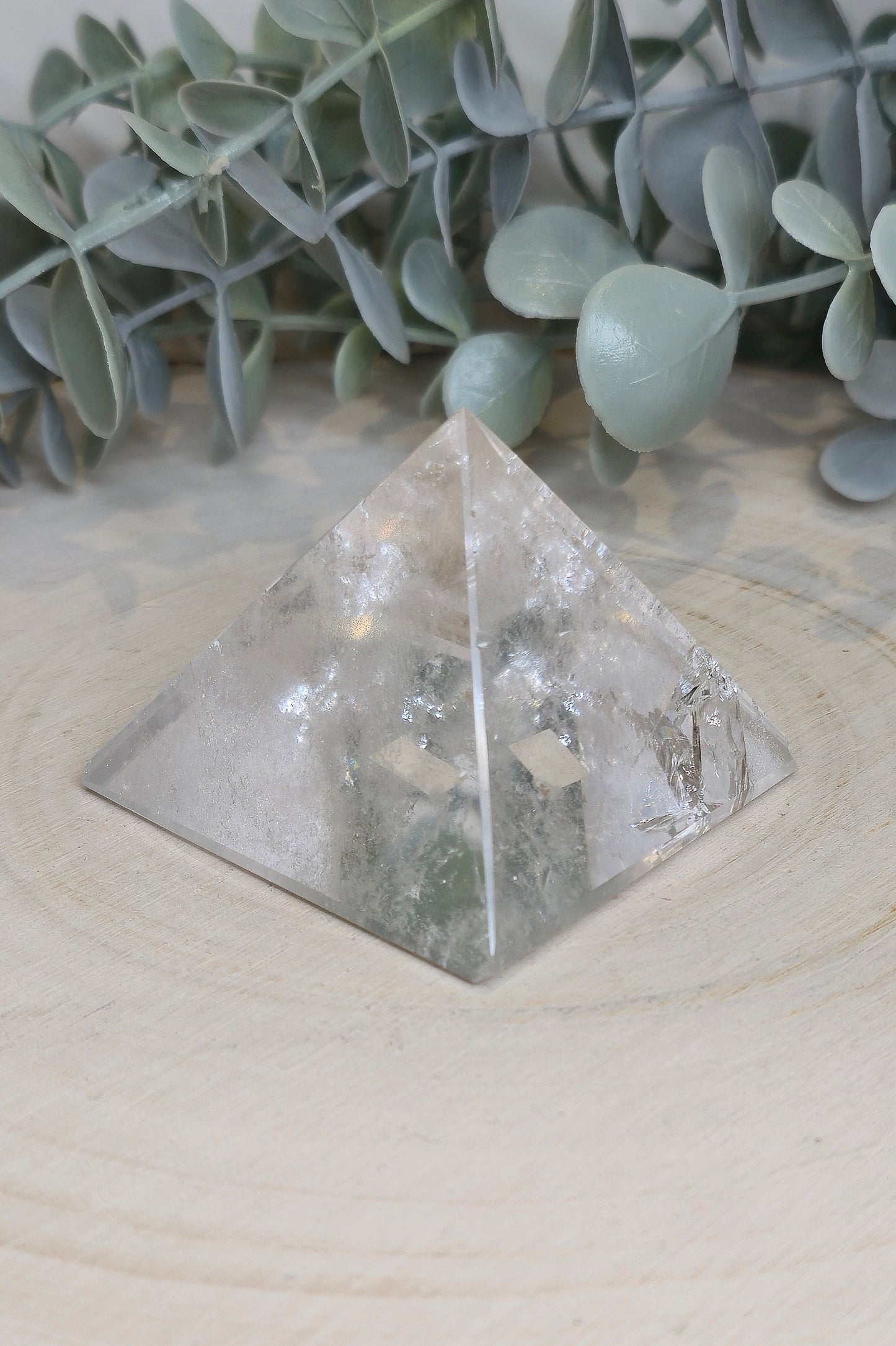 Pyramide Quartz clair (extra clair)