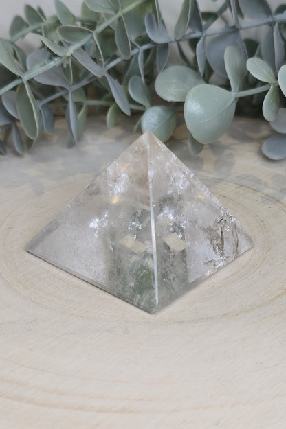 Pyramide Quartz clair (extra clair)